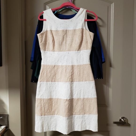 Badgley Mischka Dresses & Skirts - belle badgley mischka sleeveless dress